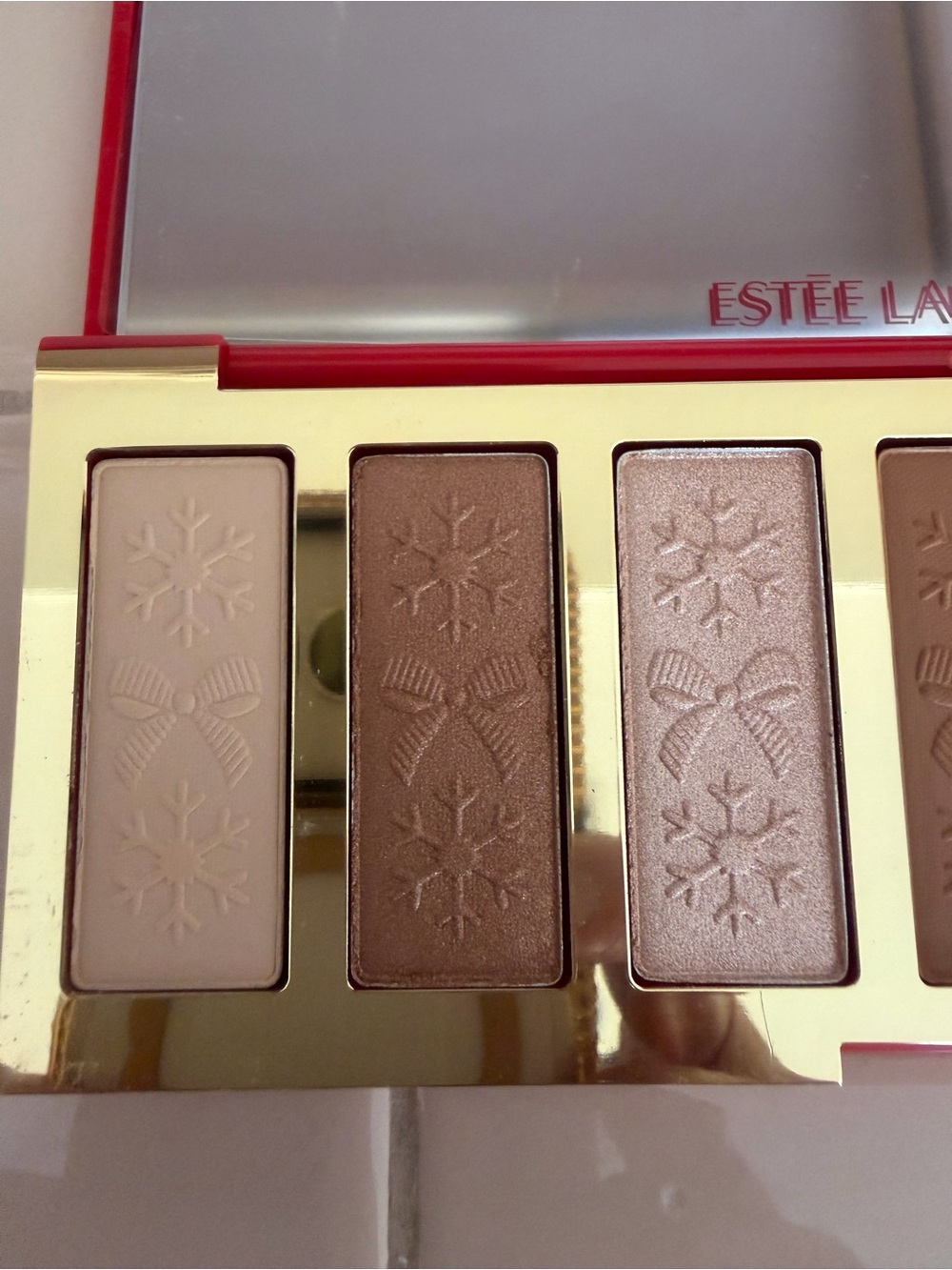 Estée Lauder Eyeshadow Palette — Cream, Gold, Brown … shades - Picture 2 of 7
